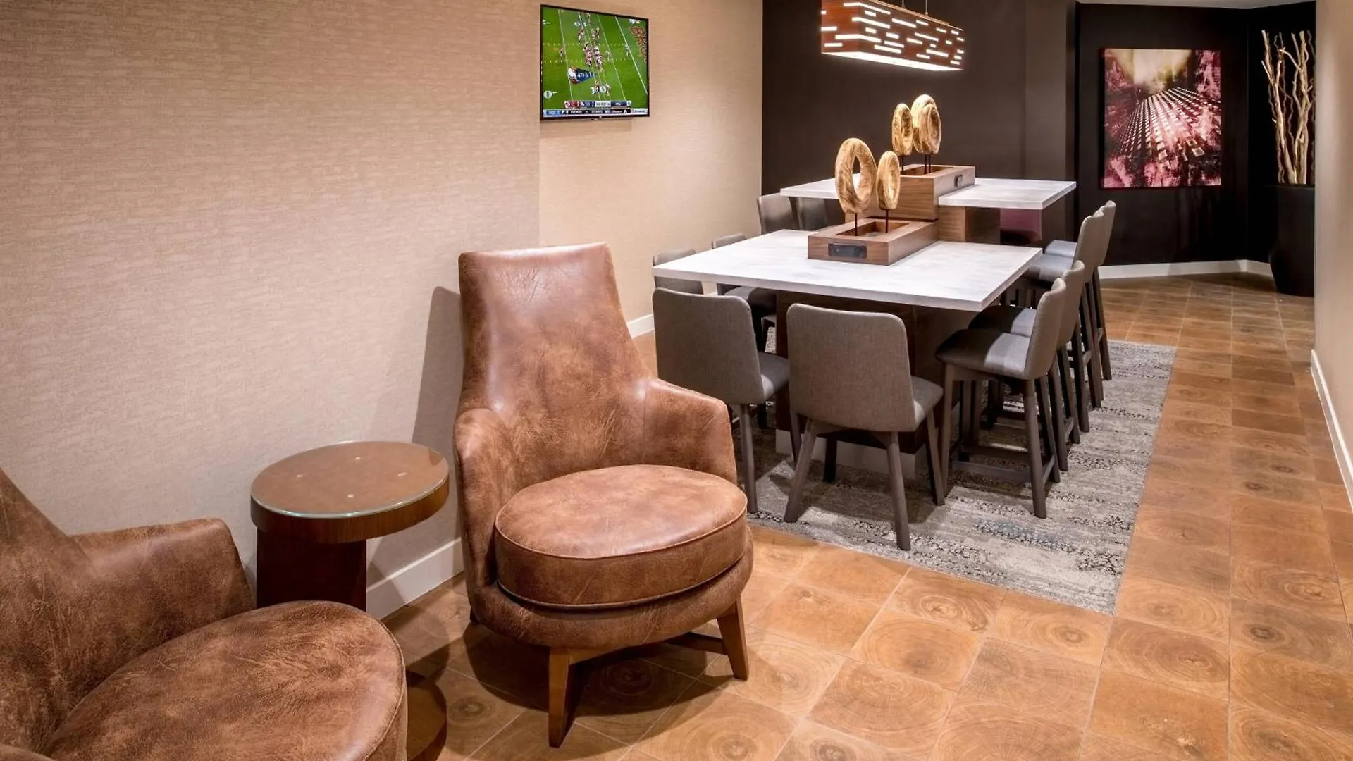 Courtyard By Marriott Portland North Hotel